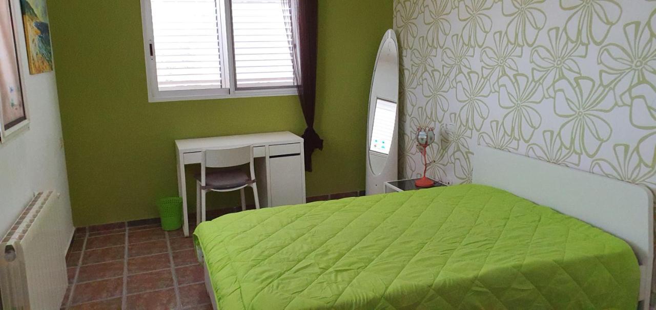 Bed and Breakfast Maravisa à La Pobla de Vallbona Chambre photo